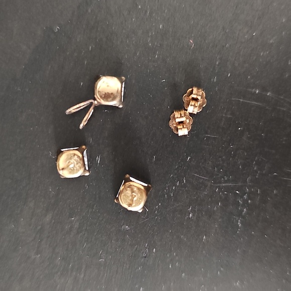 Vintage 14k Gold Plated CZ Stud Earrings And Rabbit Ear Pendant - Picture 7 of 7